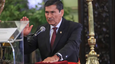 Gabinete de Luis Arroyo pedirá voto de confianza el 16 de abril ante el Congreso