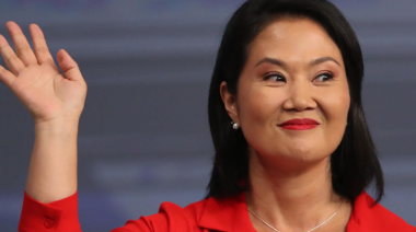 Keiko Fujimori celebra conteo rápido pero pide prudencia ante resultados oficiales