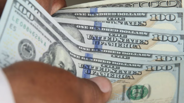 Precio del dólar cayó en Perú y tipo de cambio abrió en S/3,454 este 8 de mayo
