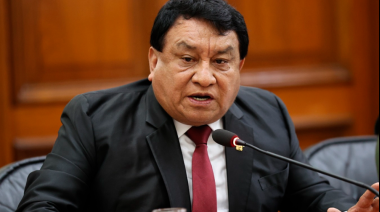 Podemos Perú disuelve su bancada y anuncia reestructuración total