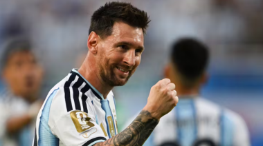 Messi desata la locura: Argentina aplasta a Argelia y arranca con fuerza la defensa de su corona mundial