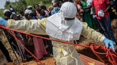 Alarma por el ébola: brote en Congo deja cientos de muertos y sigue expandiéndose