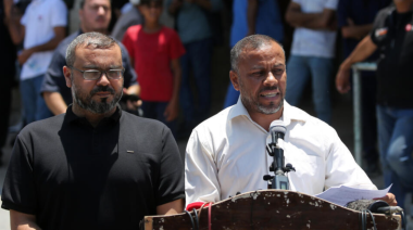 Hamás disuelve su gobierno y acelera transición política en Gaza