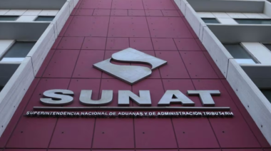 Gobierno ratifica a César Luna Victoria como jefe de la Sunat por cinco años