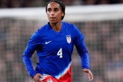 Naomi Girma se convierte en el fichaje más caro de la historia del fútbol femenino