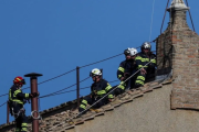Instalan la chimenea del cónclave en el Vaticano: Todo listo para elegir al nuevo papa desde el 7 de mayo