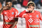 Cienciano golea 4-0 a Iquique y se ilusiona con los octavos de la Sudamericana