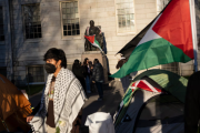 Trump amenaza con quitar 3.000 millones de dólares a Harvard por “antisemitismo” y no entregar datos de estudiantes extranjeros