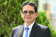 Contraloría detecta irregularidades en designación del presidente de EsSalud