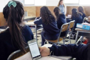 Perú prohíbe uso de celulares en colegios: ¿Cuándo sí se podrán usar?