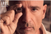 Eros Ramazzotti sorprende con “Una Storia Importante” en dos idiomas