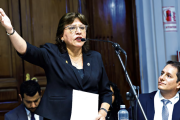 Congreso cambia votos y aprueba inhabilitación de Delia Espinoza