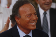 Julio Iglesias es acusado de agresiones sexuales por dos exempleadas