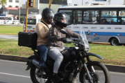 Desde este miércoles multarán a motos con dos pasajeros