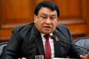 Podemos Perú disuelve su bancada y anuncia reestructuración total