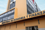 MEF alista espacio fiscal para aumento y bonos del sector público
