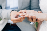 Suecia prohibirá matrimonios entre primos desde julio por riesgos y abusos