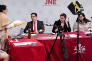 JNE inicia recuento decisivo de votos este viernes