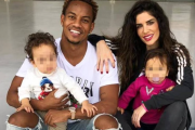 Expareja de André Carrillo rompe el silencio y revela presuntas fiestas con nueve mujeres en su casa