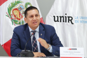 Ministro de Trabajo enfrenta denuncia por presuntos documentos falsos