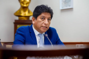 Revelan presuntas irregularidades en contrataciones y ascensos tras visitas al defensor del pueblo